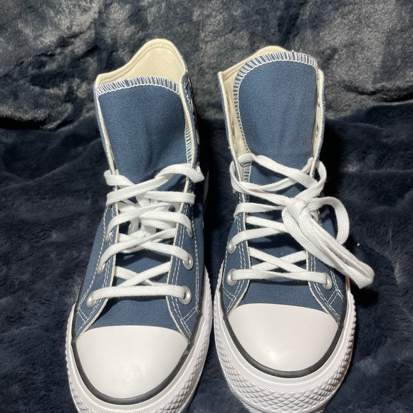 Navy Platform Converse - Picture 2 of 5